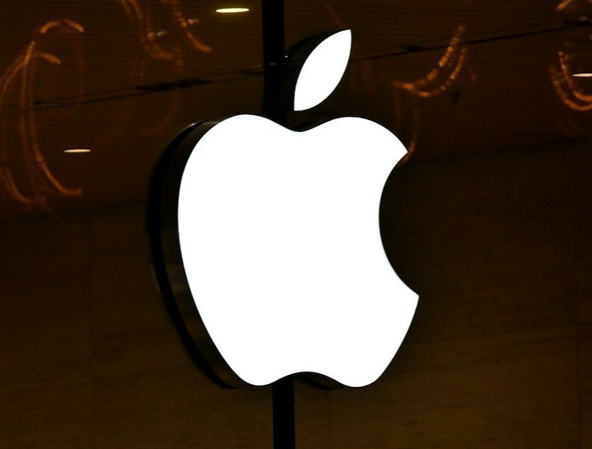 amin-zabardast-d6KP5tf047U-unsplash